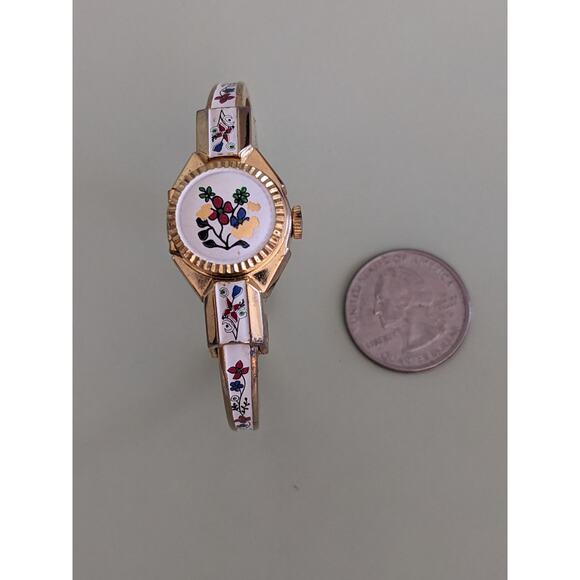 FLAW BROKEN Vintage Lugano Gold Tone Bangle Peekaboo Watch Flower Enamel main image 7